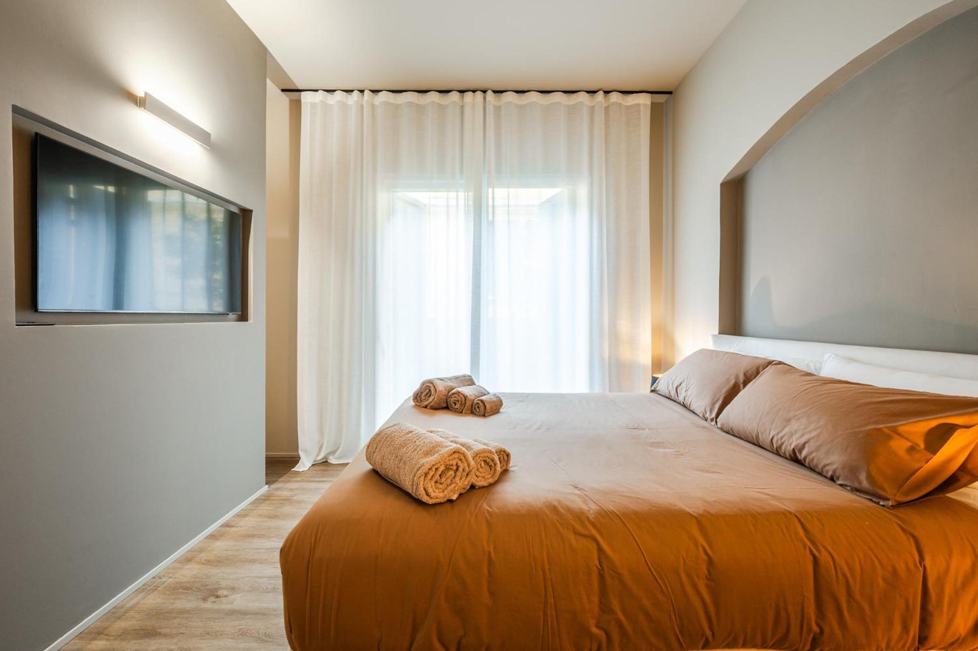 Urban Cottage Free Parking - Private Garden Bologna Bagian luar foto