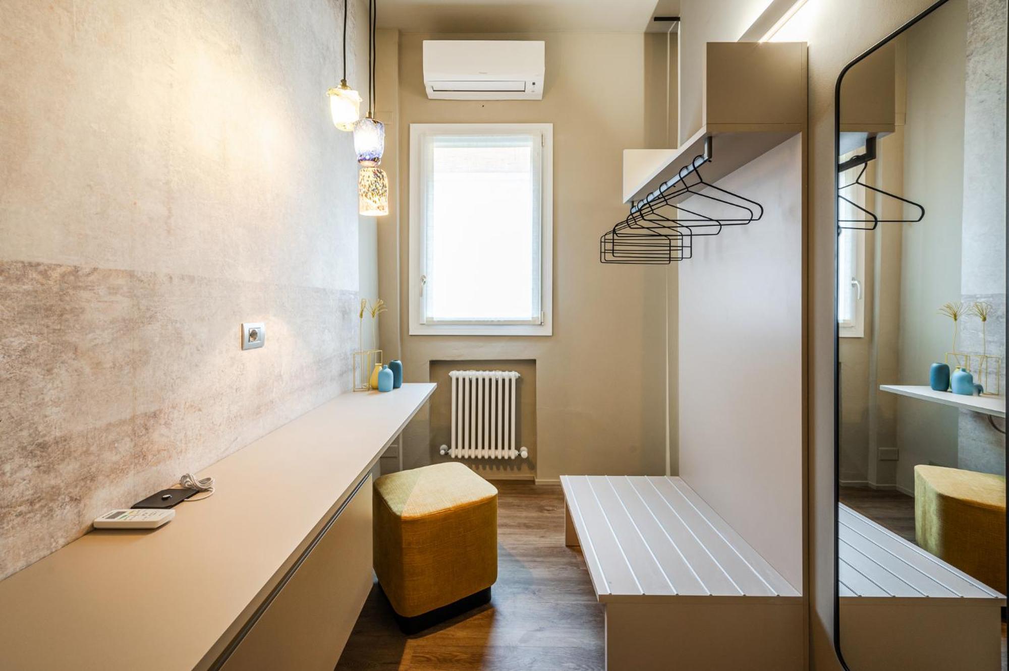 Urban Cottage Free Parking - Private Garden Bologna Bagian luar foto