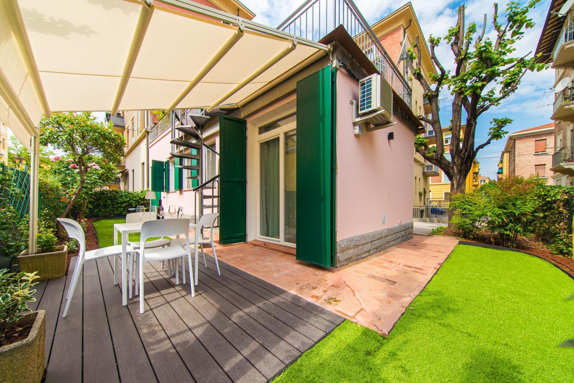 Urban Cottage Free Parking - Private Garden Bologna Bagian luar foto